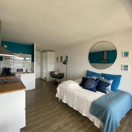 Studio Avec Vue Mer Et Terrasse La Seyne-sur-Mer Bagian luar foto